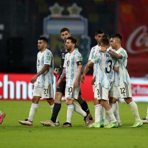 WC qualifiers: Argentina held by Chile; Aus win