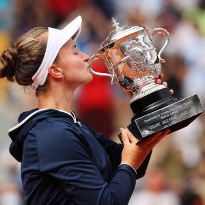 French Open: Unseeded Krejcikova wins 1st Grand Slam
