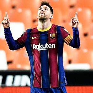 PIX: Messi nets twice in Barca win; Inter win Serie A