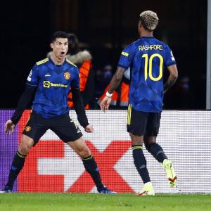PIX: Chelsea thrash Juventus; United, Bayern win
