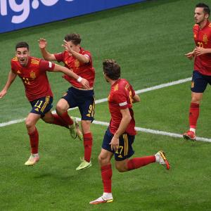 PIX: Spain end Italy's unbeaten run to reach final
