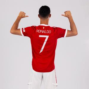 Ronaldo to don iconic No 7 jersey at Man United