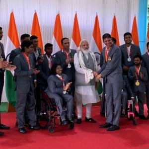 PIX: Paralympians' special gift for PM Modi...