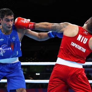 CWG: Boxer Panghal cruises into quarters