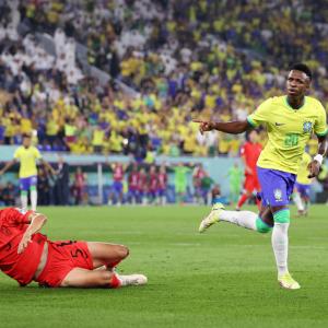 FIFA WC PIX: Brazil crush Korea to reach quarters