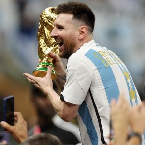 Messi NOT retiring: 'Want to continue as world champ'