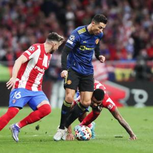 Champions League: Man U draw at Atletico; Benfica held