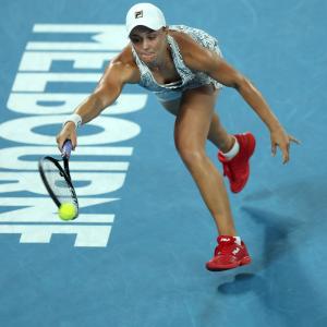 Aus Open PIX: Unstoppable Barty rolls into final