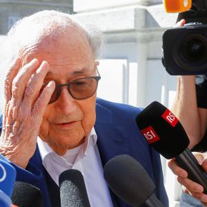 Ex FIFA bigwigs Blatter, Platini cleared of fraud