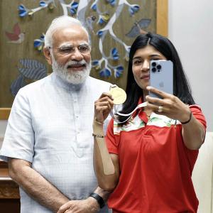 PM meets world champion Nikhat Zareen