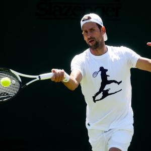 Djokovic eyes redemption at Wimbledon