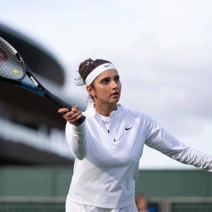 Wimbledon: Sania crashes out of women's doubles