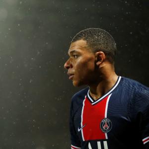 PSG renew terms with Mbappe while Di Maria departs