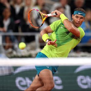 French Open PIX: Nadal sails through, Alcaraz surives