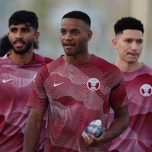 FIFA WC: Qatar-Ecuador fight for early points