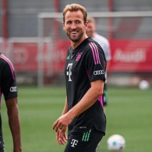 Ambitious Kane not panicking despite Bayern's defeat