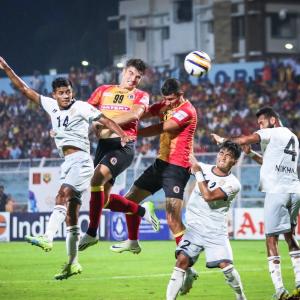 East Bengal secure knockout berth