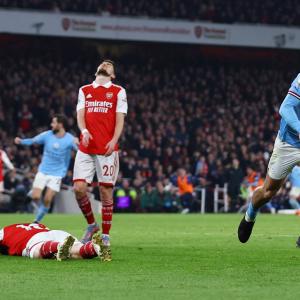 EPL: Ruthless Man City go top with win at Arsenal
