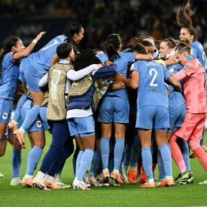 Women's WC PIX: France edge Brazil; Sweden rout Italy