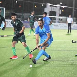 Asia Cup: India down nemesis Pak