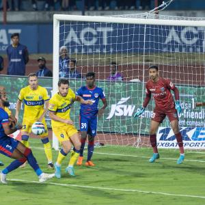ISL: Controversy as Blasters forfeit match in protest