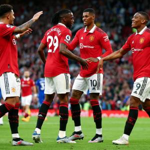 United back in Champions League; Liverpool miss out