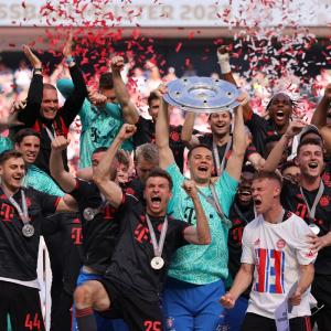 Soccer wrap: Bayern win Bundesliga with last-gasp goal