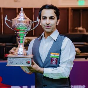 Advani wins World Billiards C'ship for 26th time