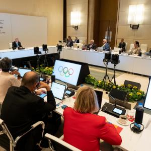 IOC bans Russian Olympic Committee
