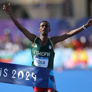 Ethiopia's Tola is Olympics marathon champion