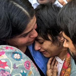 Tearful Vinesh Phogat returns to a hero's welcome!