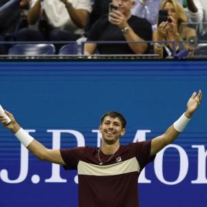 PIX: Huge Upset! Djokovic crashes out of US Open