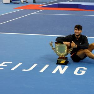 Alcaraz outlasts Sinner to win China Open crown