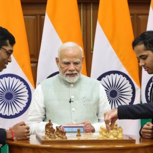 Rs 3.2 Crore bonus for India's victorious Chess teams