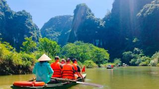 Vietnam: A Boat Ride To Remember!