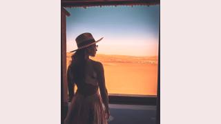 Samantha Goes On A Desert Holiday