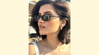 Tara-Veer's Romantic Holiday