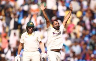 Must Read! How Shastri Stood By Shami