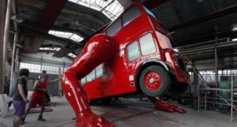 IMAGES: An amazing bus that does push-ups!