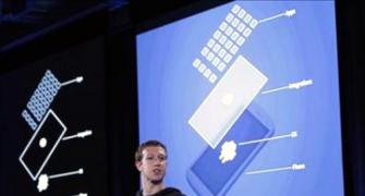 Facebook's NEW phone app, a threat for Google?