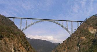Images: World's 30 HIGHEST railway bridges