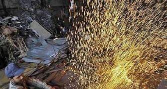 IIP in negative territory for 2nd month, CPI inflation hardens
