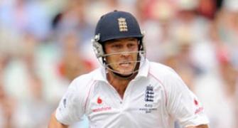 England set Australia 546 to win Oval Test