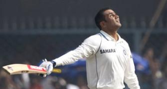 Sehwag slams 284 as India dominate Day 2