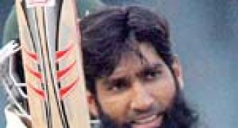 Yousuf retained Pakistan captain for Aus tour