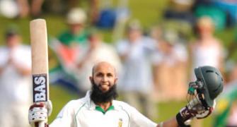 Amla ton puts South Africa in command
