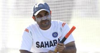 We want Sehwag to play his natural game: Dhoni