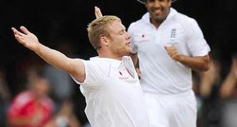 Flintoff could earn 18 m pounds over next 5 years