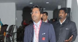 BCCI suspends IPL commissioner Lalit Modi