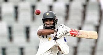 Pakistan call Yousuf out of retirement